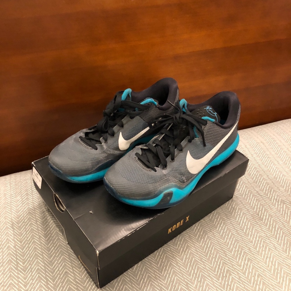 Nike Kobe X SIZE 10